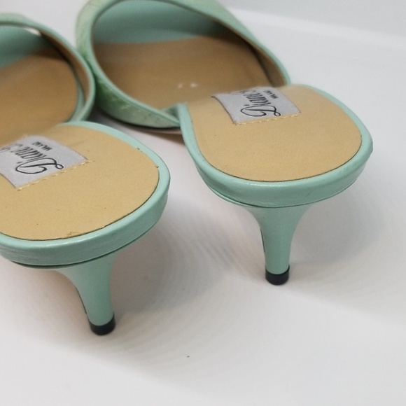 Diane B. Milano mint green slip on sandals 7M - Picture 3 of 4